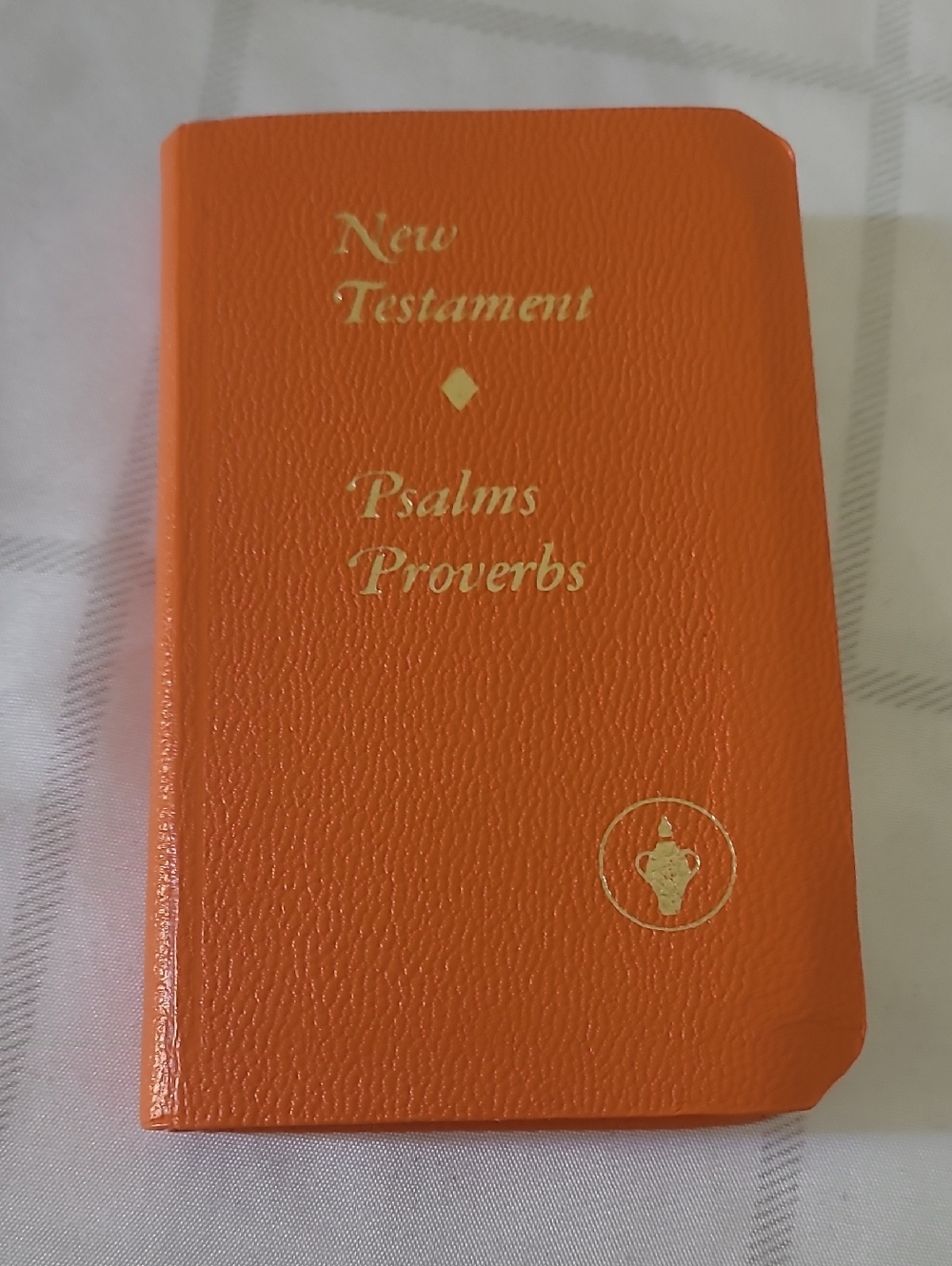 Vintage Orange New Testament Psalms Proverbs Pocket Bible Gideon’s